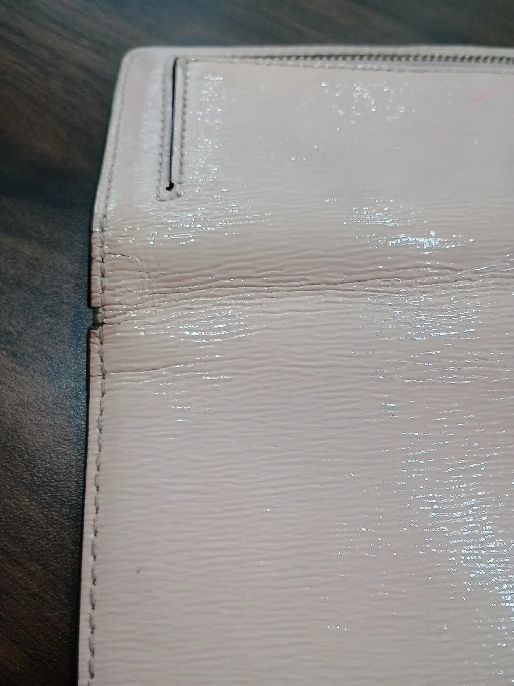 Tory Burch Patent Leather Zip Wallet in Light Cream with Gold Logo